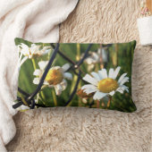 Vrede achter het hek. In bloemen illustratief. Kussen (Deken)