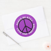 Vrede is nog steeds verliefd op een ander helder P Ronde Sticker (Envelop)