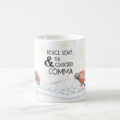 Vrede, Liefde, & de Oxford Comma (badgeit) Mok (Center)