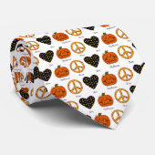 Vrede, Liefde en het Stropdas van Halloween (Opgerold)