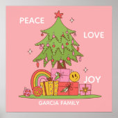 Vrede, Liefde & Vreugde - Retro Kerstboom in Roze Poster (Voorkant)