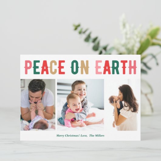 Vrede op Aarde Drie Foto's Familie Moderne Kerstmi Feestdagenkaart (Staand voorkant)