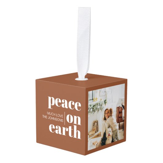 Vrede op aarde gepersonaliseerde moderne kerst decoratie (Voorkant hoekig)