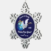 Vrede op aarde. Peace Dove Custom Tin Sneeuwvlok Ornament (Rechts)