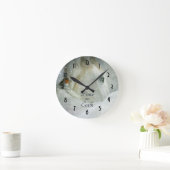 Vrede op aarde, wit paard in de winter ronde klok (Huis)