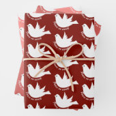 Vrede op aarde witte duif met rode kerst inpakpapier vel (In situ)
