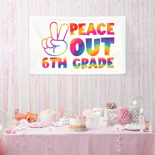 Vrede Uit Zesde Grade Tie Dye Laatste Dag 6e Grade Spandoek (Feest)