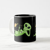 Vredes Ruimte Alien Mok (Voorkant links)