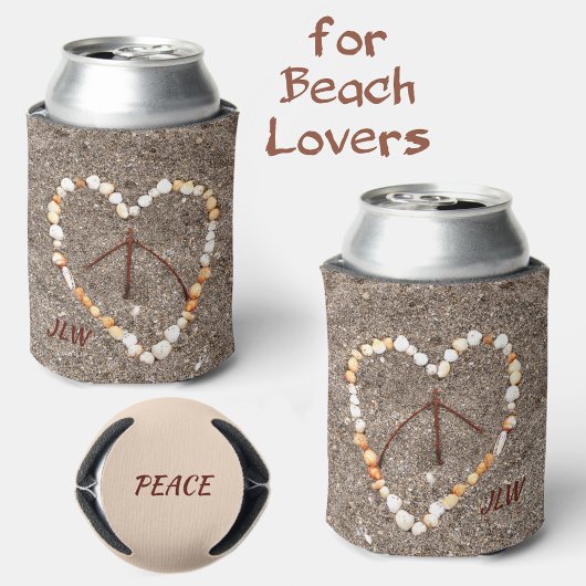 Vredesaanmelding in hart op zandstrand blikjeskoeler