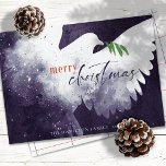 Vredesduif Vrolijk Kerstfeest Diep Paarse Feestdagenkaart<br><div class="desc">Deze 7" x 5" platte kerst wenskaarten zijn voorzien van een abstracte duif in tinten van paarse. "Vrolijk kerstfeest" in verbrand sinaasappel en diep paarse samen met een groene olijftak. Pas met uw familienaam en jaar aan.</div>