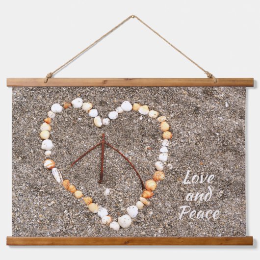 Vredesgebarentaal in het hart van de Seashells op Hangend Wandkleed (Voorkant)