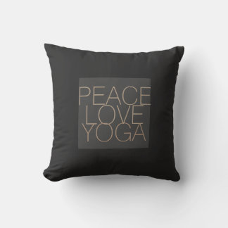 vredesliefde yoga citaat kussen grijs