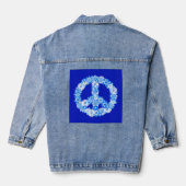 Vredeslog in blauw denim jacket (Achterkant)