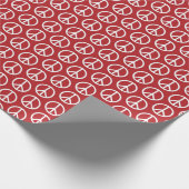 Vredessignalen op vakantierood cadeaupapier (Hoek)