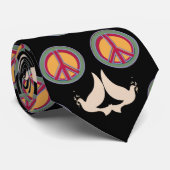 Vredessymbool en duiven stropdas (Opgerold)