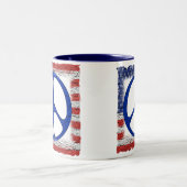 Vredesvlag Tweekleurige Koffiemok (Center)