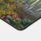 Vredige Lake Vibrant Herfst Kleurenlandschap Bureaumat (Hoek)