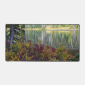 Vredige Lake Vibrant Herfst Kleurenlandschap Bureaumat (Voorkant)