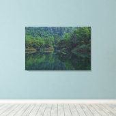 Vredige Ochtend Rivier met Reflectie van Bomen Canvas Afdruk (Insitu (Houten vloer))