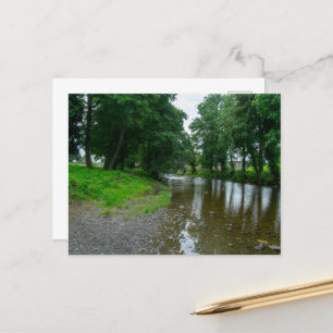 Vredige rivier Elwy oevers in St. Asaph Briefkaart