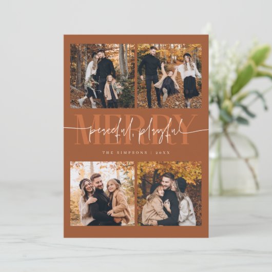 Vredige speelse vrolijke terracotta kerstfoto feestdagenkaart (Staand voorkant)