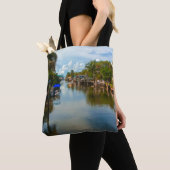 Vreedzaam Uitzicht Tote Bag (Dichtbij)
