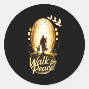 Vreedzaam wandelen met spirituele monnik met hond ronde sticker