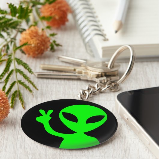 Vreedzame Alien Sleutelhanger (Zijkant)