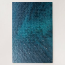 Vreedzame blauwe oceaan uitdagend legpuzzel
