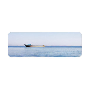 Vreedzame Oceaan & Eenzame Boot Fijne Kunst Foto Etiket