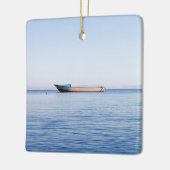 Vreedzame Oceaan & Eenzame Boot Fijne Kunst Foto Keramisch Ornament (Links)