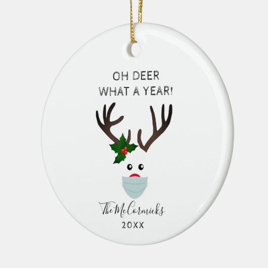 Vreemd kerstfeest 2020 rendier met gezichtsmasker keramisch ornament (Links)
