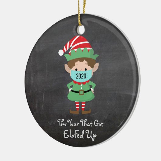 Vreemd kerstfeest Elf 2020 jaar dat opgestaan werd Keramisch Ornament (Links)