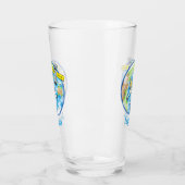 Vreemde astronaut in de ruimte en de cartoon glas (Links)