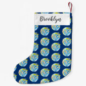 Vreemde astronaut in de ruimte en de cartoon kleine kerstsok (Achterkant)