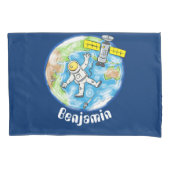 Vreemde astronaut in de ruimte en de cartoon kussensloop (Voorkant)