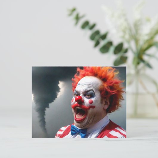 Vreemde clown en tornado briefkaart (Staand voorkant)