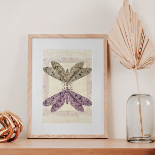 Vreemde en Mystical Moths Communiceren Poster