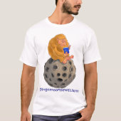 Vreemde maan drukt Bigfoot op de maan T-shirt (Voorkant)
