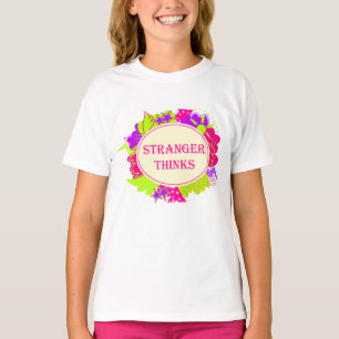 Vreemdeling denkt citaat in stijl van 80s tv-show t-shirt