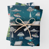 Vreemdelingenheden en UFO's Buitenruimtevaart op z Inpakpapier Vel (In situ)