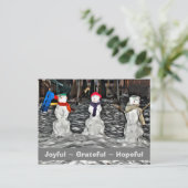 vreugdevol-dankbaar-hoopvol sneeuwvolk vakantie briefkaart (Staand voorkant)