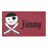 Vriendelijke lachende piraat met gekruiste zwaarde naambadge (Voorkant)