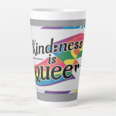 Vriendelijkheid is Queer - Ontworpen door ShelloCB Latte Mok (Voorkant)