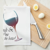 Vrienden en wijn, hoe ouder hoe beter, Wijncadeaut Theedoek (Quarter Fold)