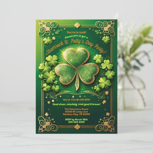 Vrienden Lucky Irish St. Patrick's Day Viering Kaart (Staand voorkant)