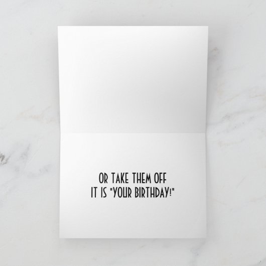 VRIENDIN KICK UP OF KICK OFF YOUR HEELS VERJAARDAG KAART (Binnen)