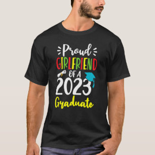 Vriendin van een categorie van 2023 Afstuderen sen T-shirt