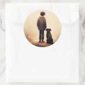 Vriendschap, jongen en zijn hond ronde sticker (Tas)