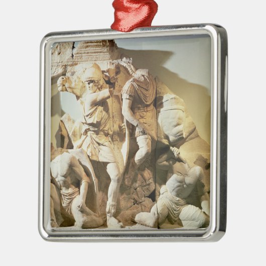 Vriesdetail van een gevechtsscène metalen ornament (Links)